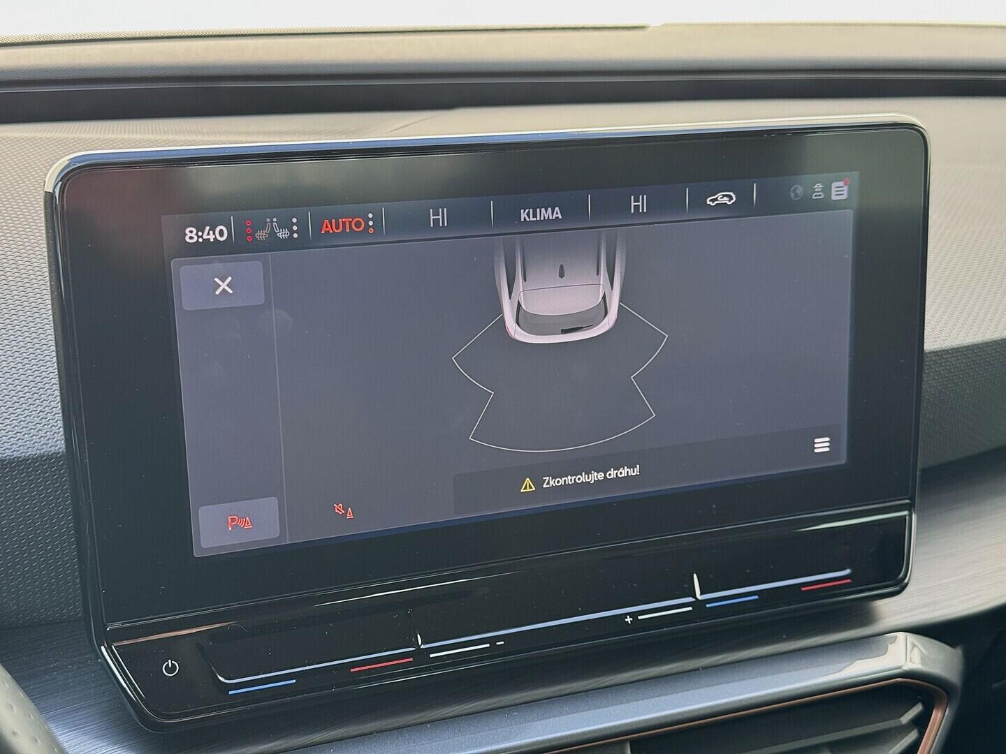 O419V08247_28.webp_LEON  1.5 TSI 110 kW manuál, DPH