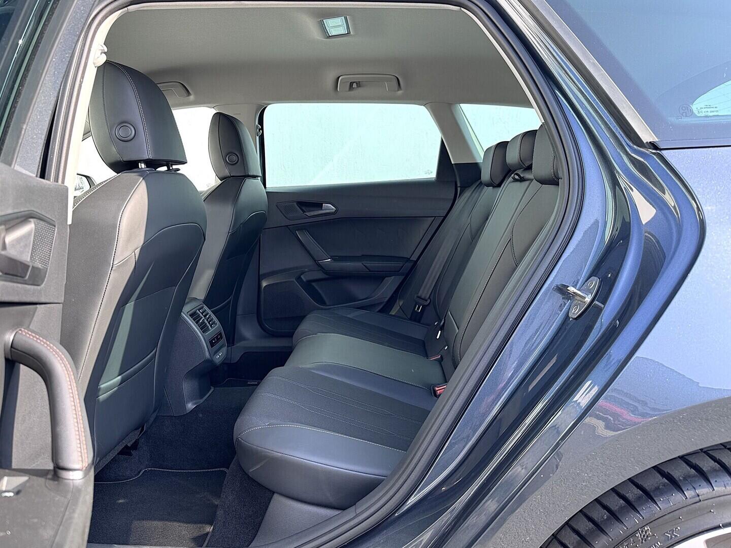 O419V08247_29.webp_LEON  1.5 TSI 110 kW manuál, DPH