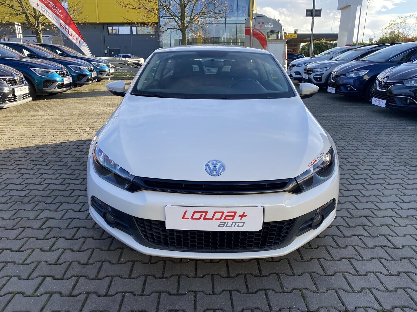 O419V08248_11.webp_SCIROCCO  1.4 TSI 90 kW manuál