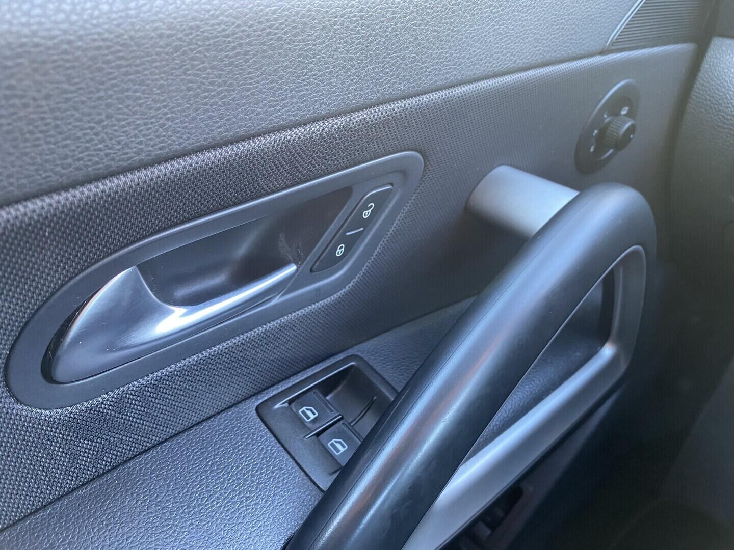 O419V08248_21.webp_SCIROCCO  1.4 TSI 90 kW manuál