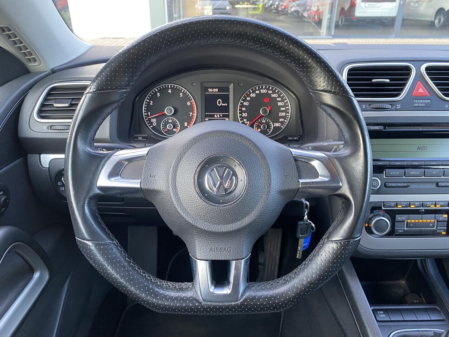 O419V08248_24.webp_SCIROCCO  1.4 TSI 90 kW manuál