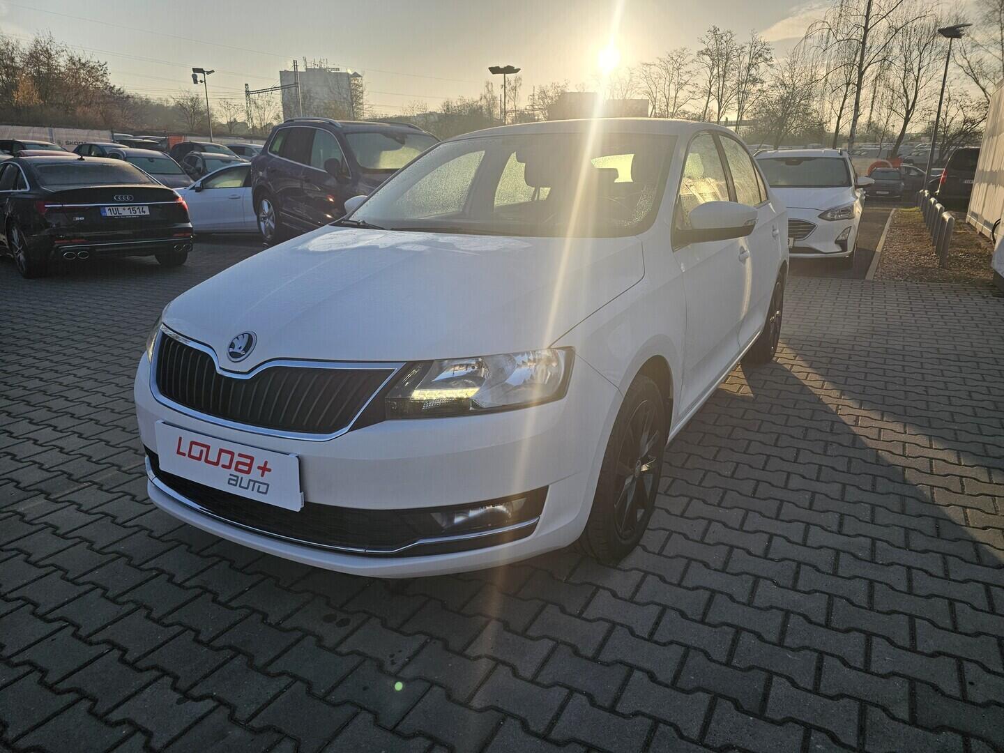 O419V08250_10.webp_RAPID Style 1.0 TSI 70 kW manuál