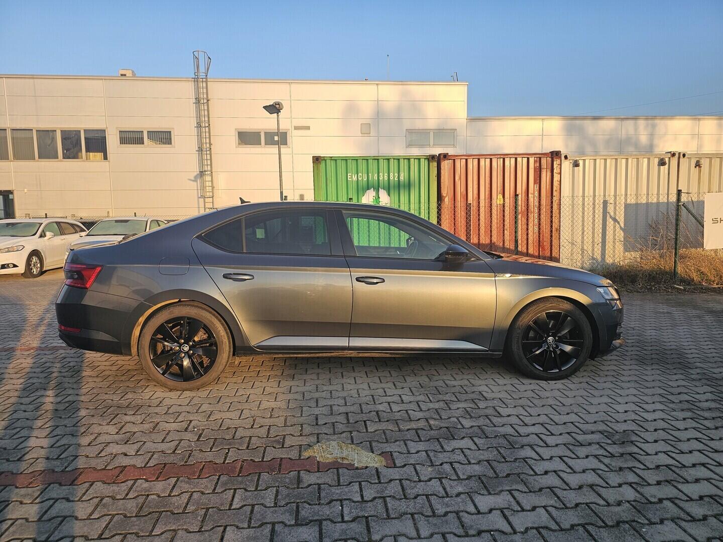 O419V08252_12.webp_SUPERB SportLine 2.0 TDI 110 kW automat