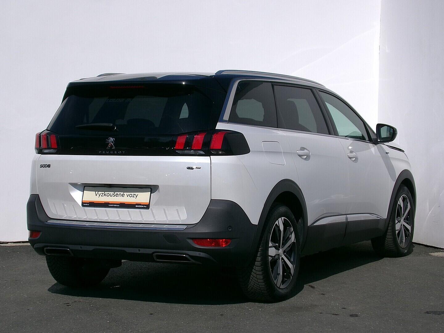 O419V08254_11.webp_5008 GT 2.0 HDI 130 kW automat