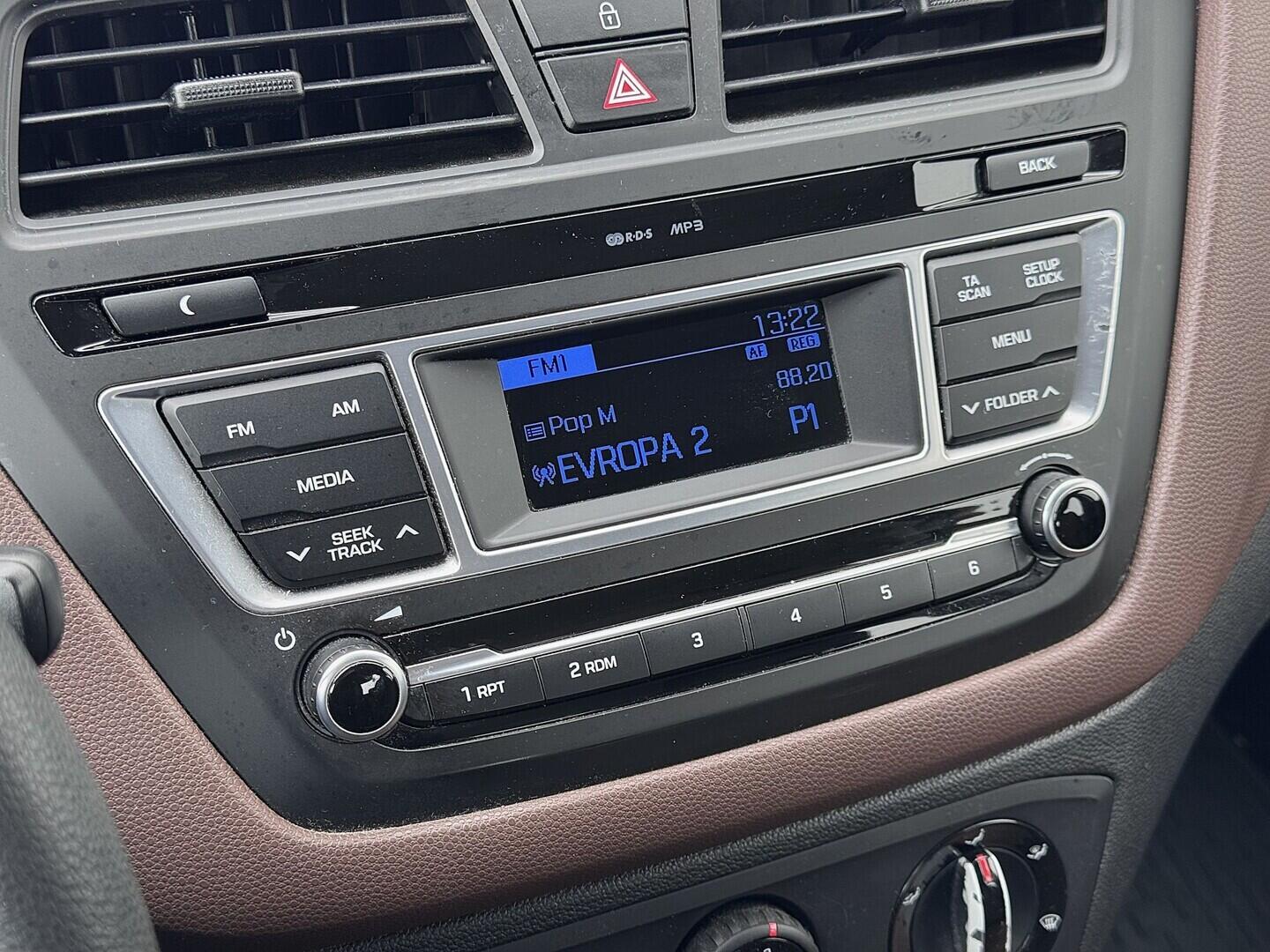 O419V08257_24.webp_I20  1.2 MPI 55 kW manuál