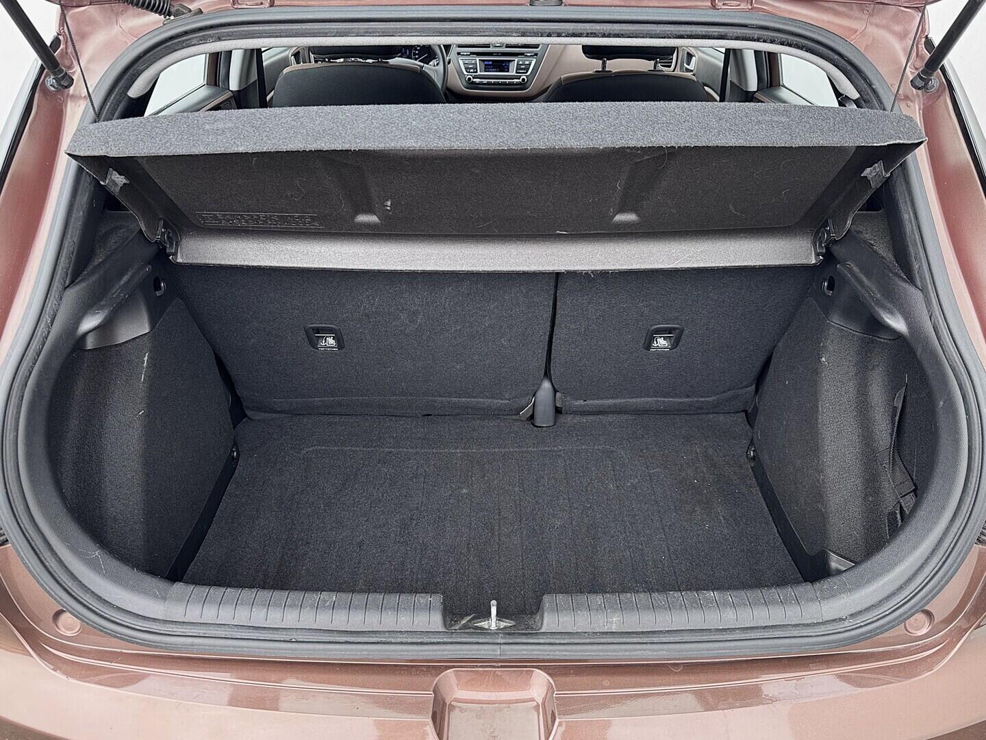 O419V08257_30.webp_I20  1.2 MPI 55 kW manuál