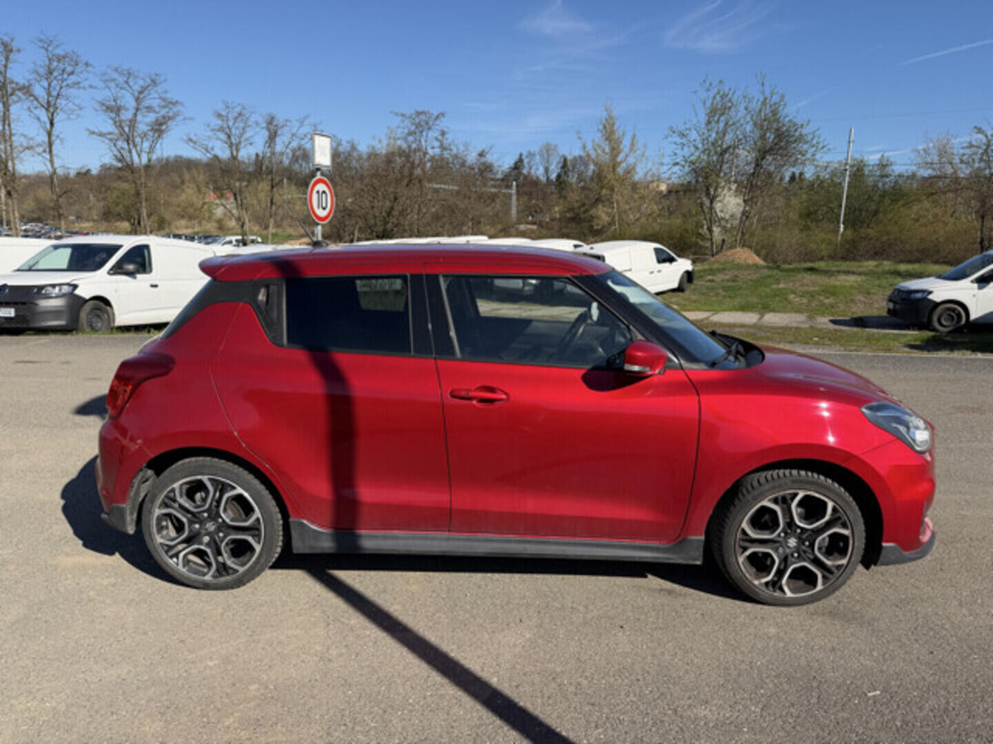 O419V08259_11.webp_SWIFT Sport 1.4 BoosterJet  95 kW manuál, DPH