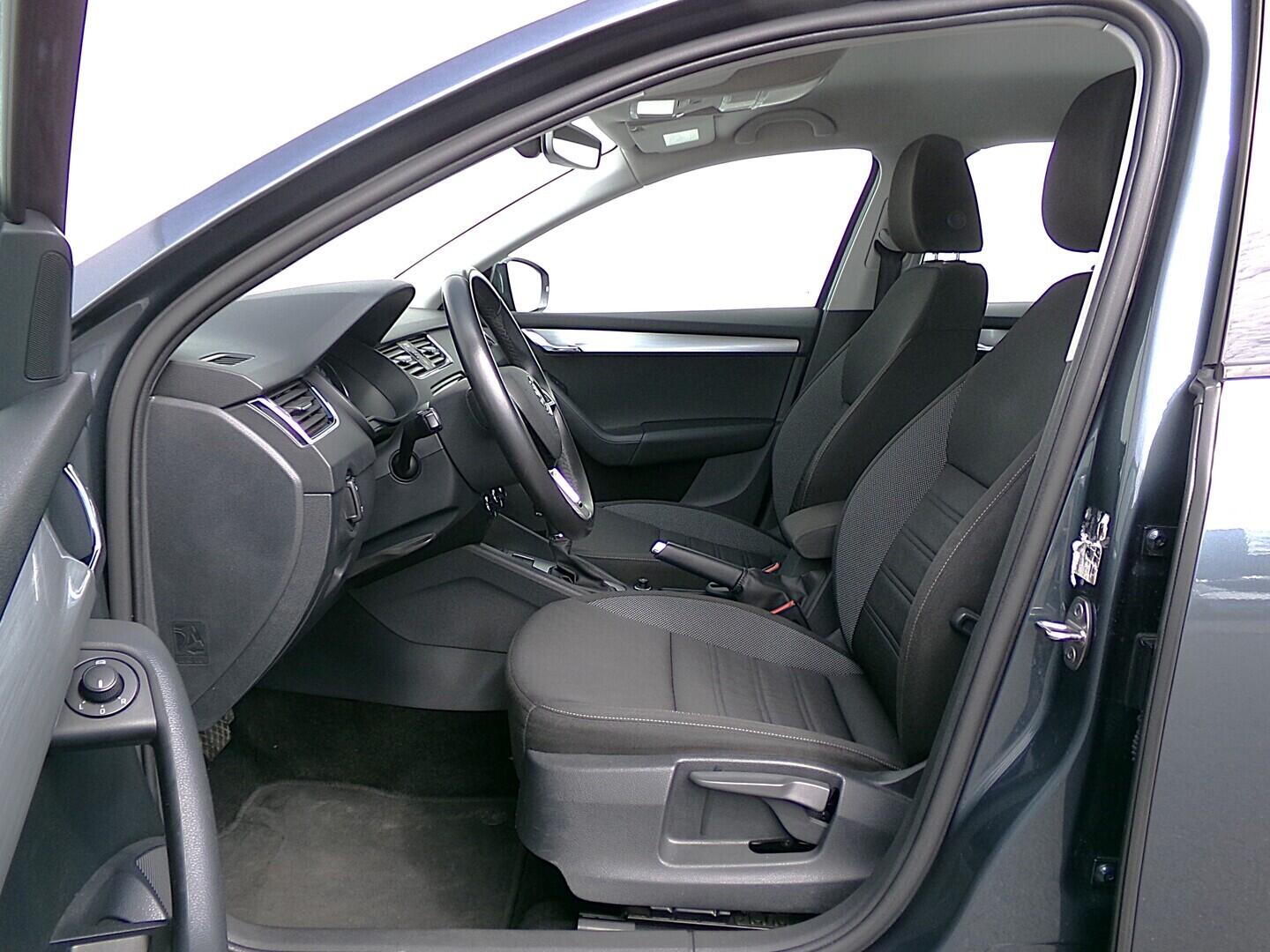 O419V08262_20.webp_OCTAVIA Ambition 1.5 TSI 110 kW automat, DPH