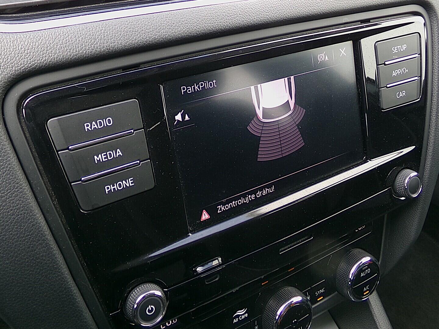 O419V08262_26.webp_OCTAVIA Ambition 1.5 TSI 110 kW automat, DPH