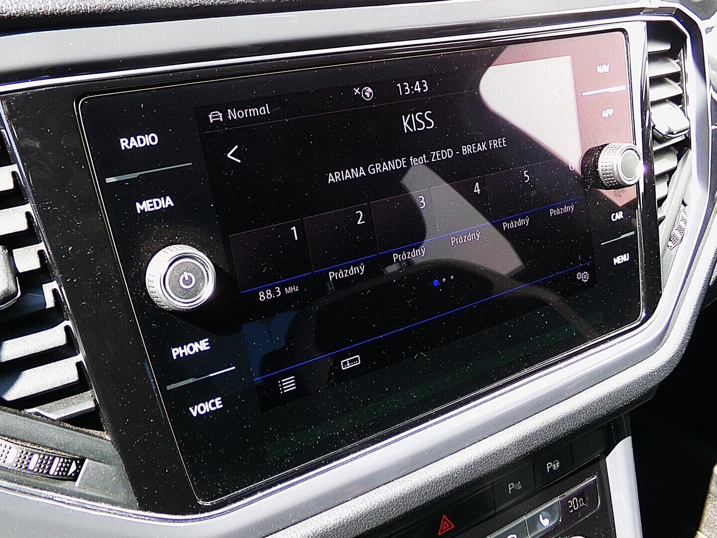 O419V08267_28.webp_T-ROC Sport 1.5 TSI 110 kW automat