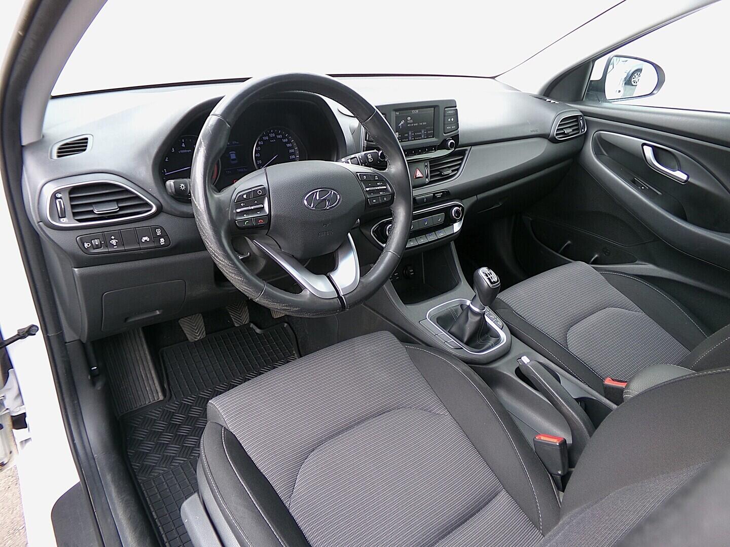 O419V08272_19.webp_I30 Comfort 1.4 MPI 73 kW manuál