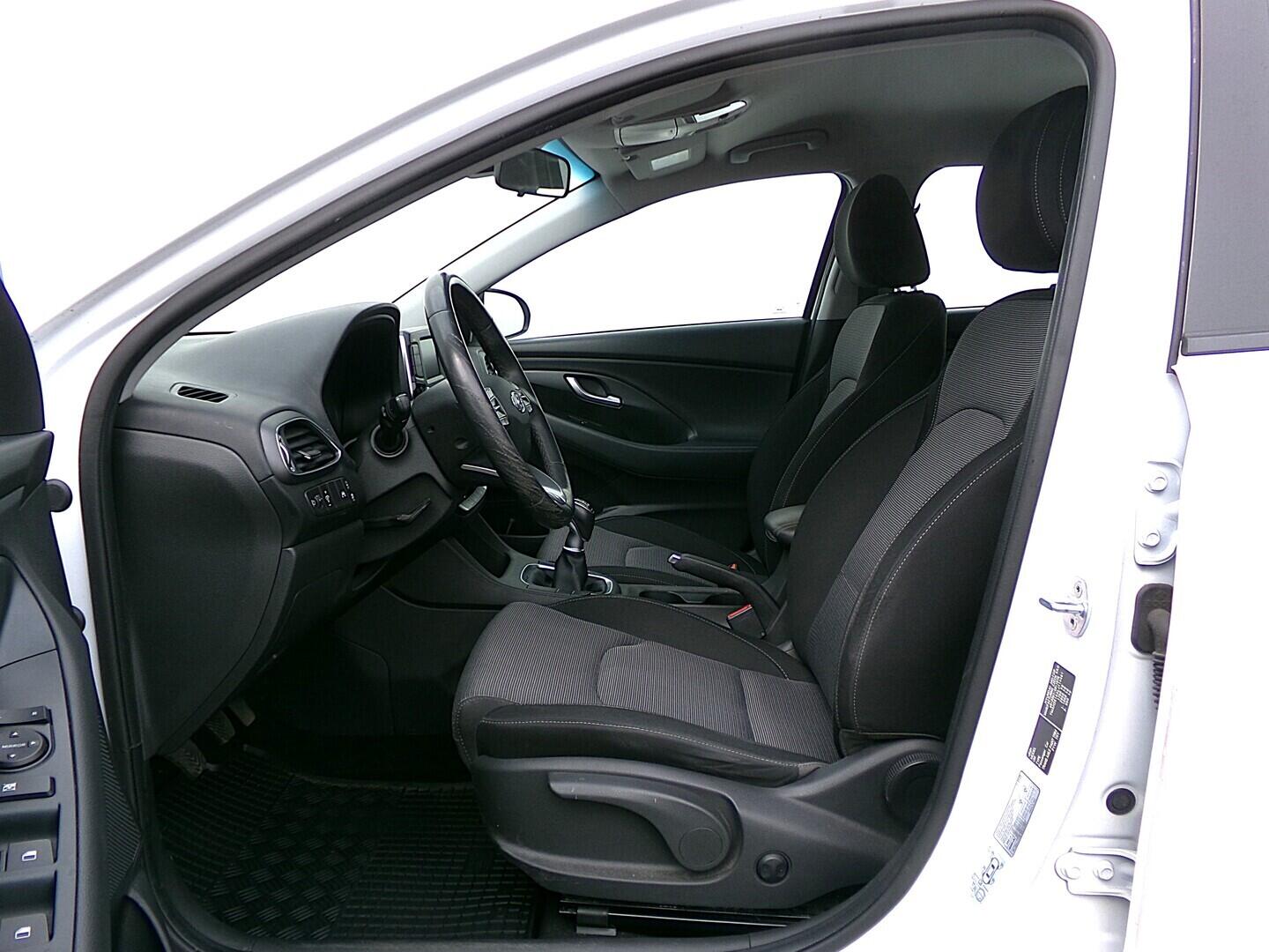O419V08272_20.webp_I30 Comfort 1.4 MPI 73 kW manuál