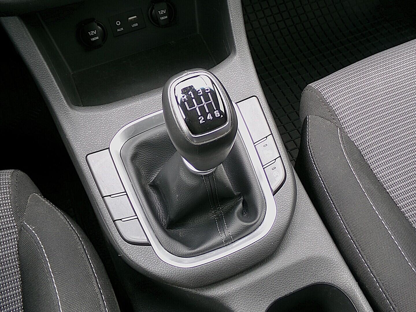O419V08272_28.webp_I30 Comfort 1.4 MPI 73 kW manuál