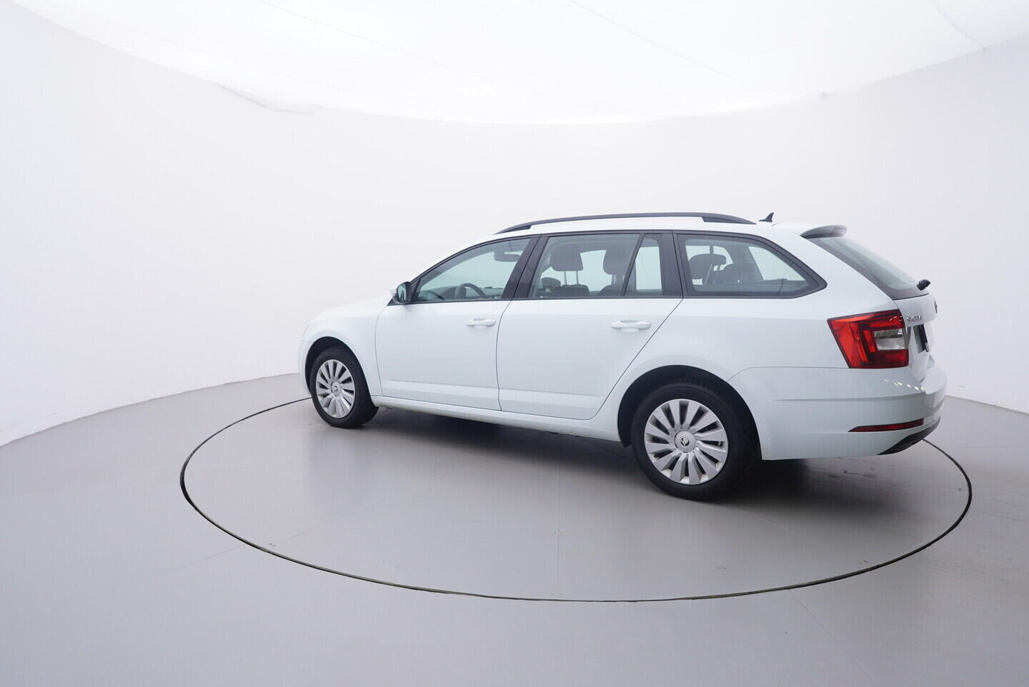 O419V08276_12.webp_OCTAVIA Ambition 1.0 TSI 85 kW manuál