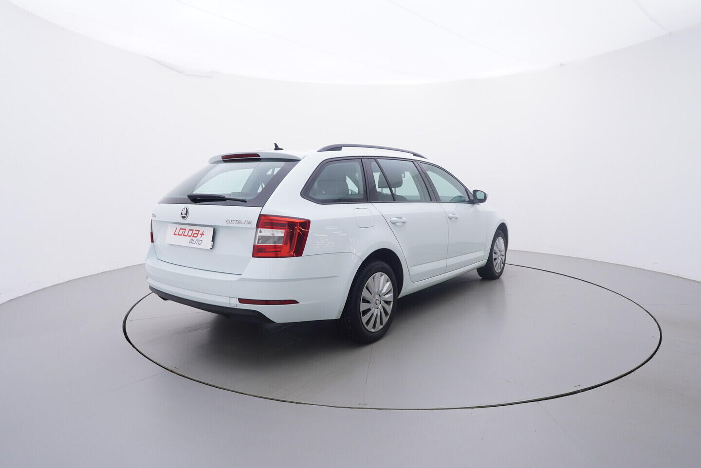 O419V08276_14.webp_OCTAVIA Ambition 1.0 TSI 85 kW manuál