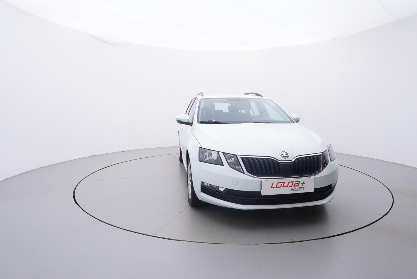 O419V08276_17.webp_OCTAVIA Ambition 1.0 TSI 85 kW manuál