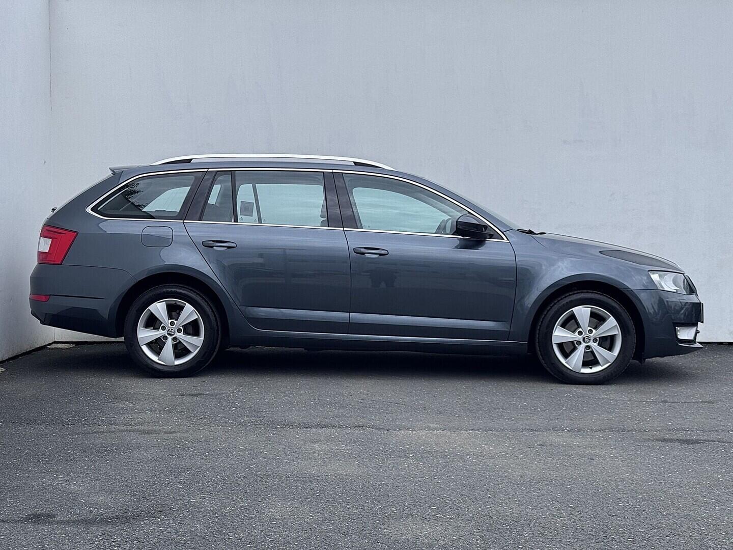 O419V08277_16.webp_OCTAVIA Style 1.4 TSI 110 kW automat