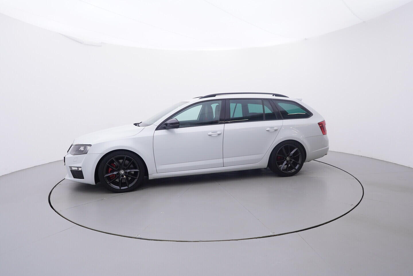 O419V08278_11.webp_OCTAVIA RS 2.0 TDI 135 kW manuál