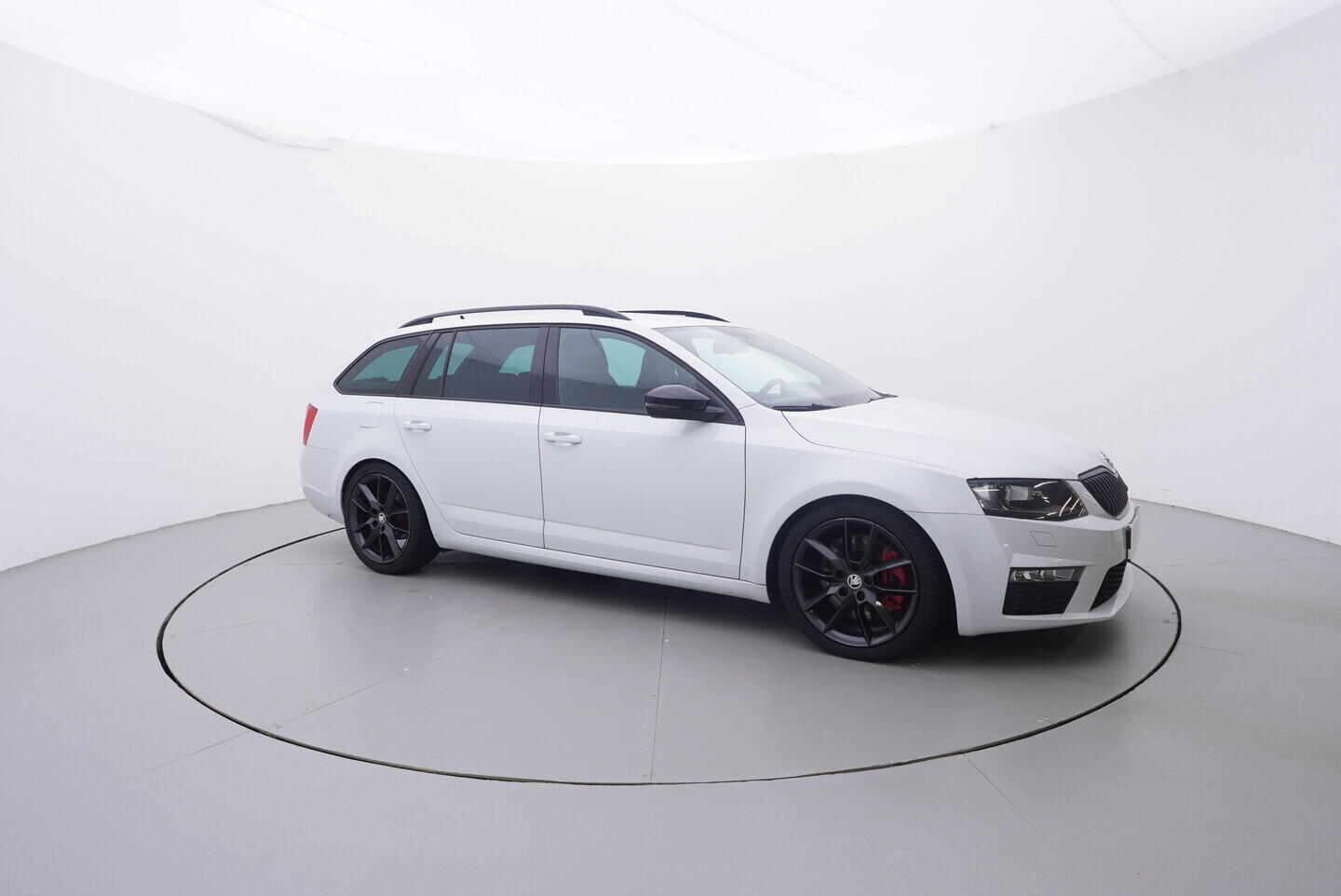 O419V08278_16.webp_OCTAVIA RS 2.0 TDI 135 kW manuál