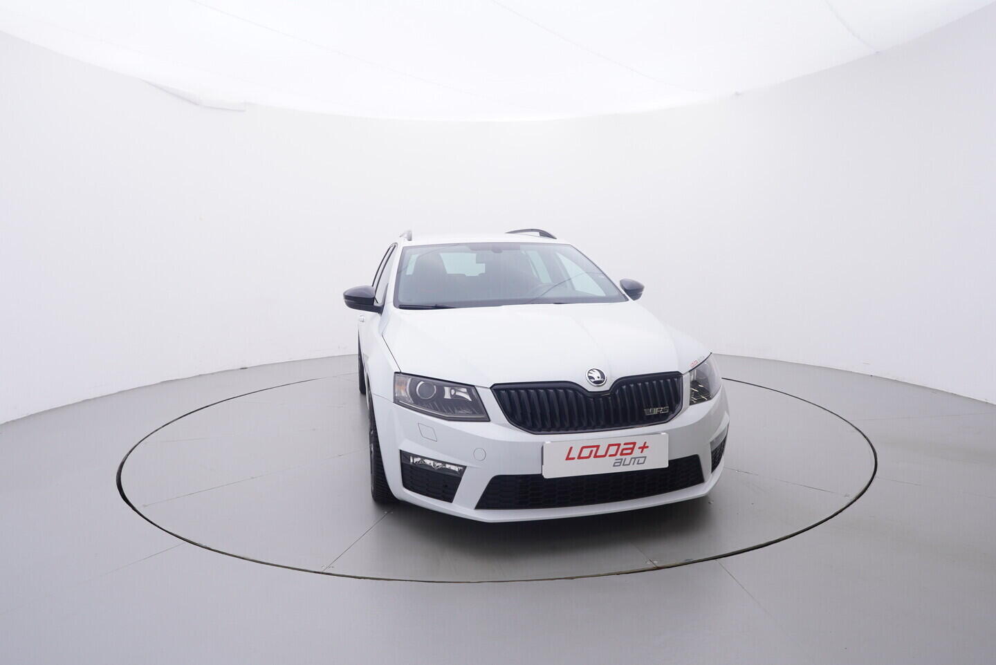 O419V08278_17.webp_OCTAVIA RS 2.0 TDI 135 kW manuál