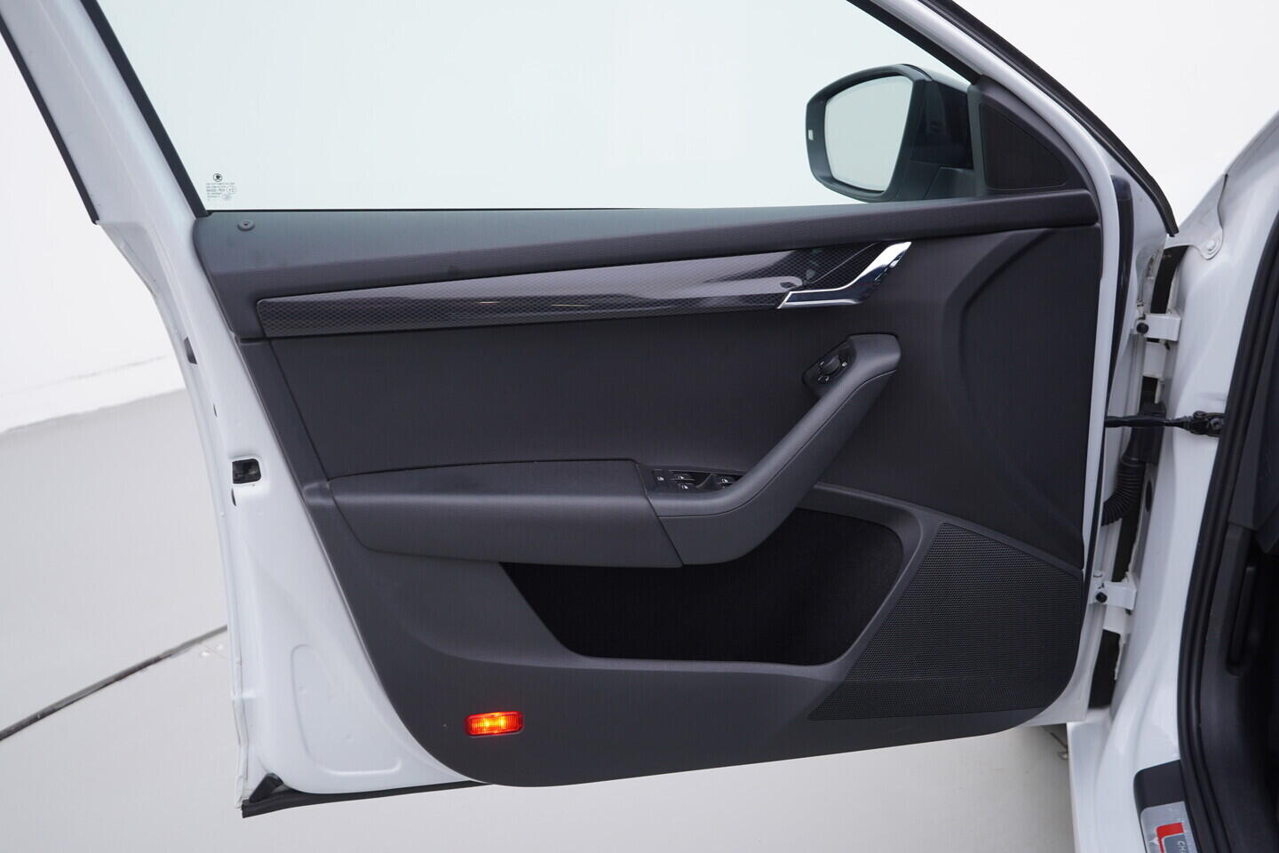 O419V08278_19.webp_OCTAVIA RS 2.0 TDI 135 kW manuál