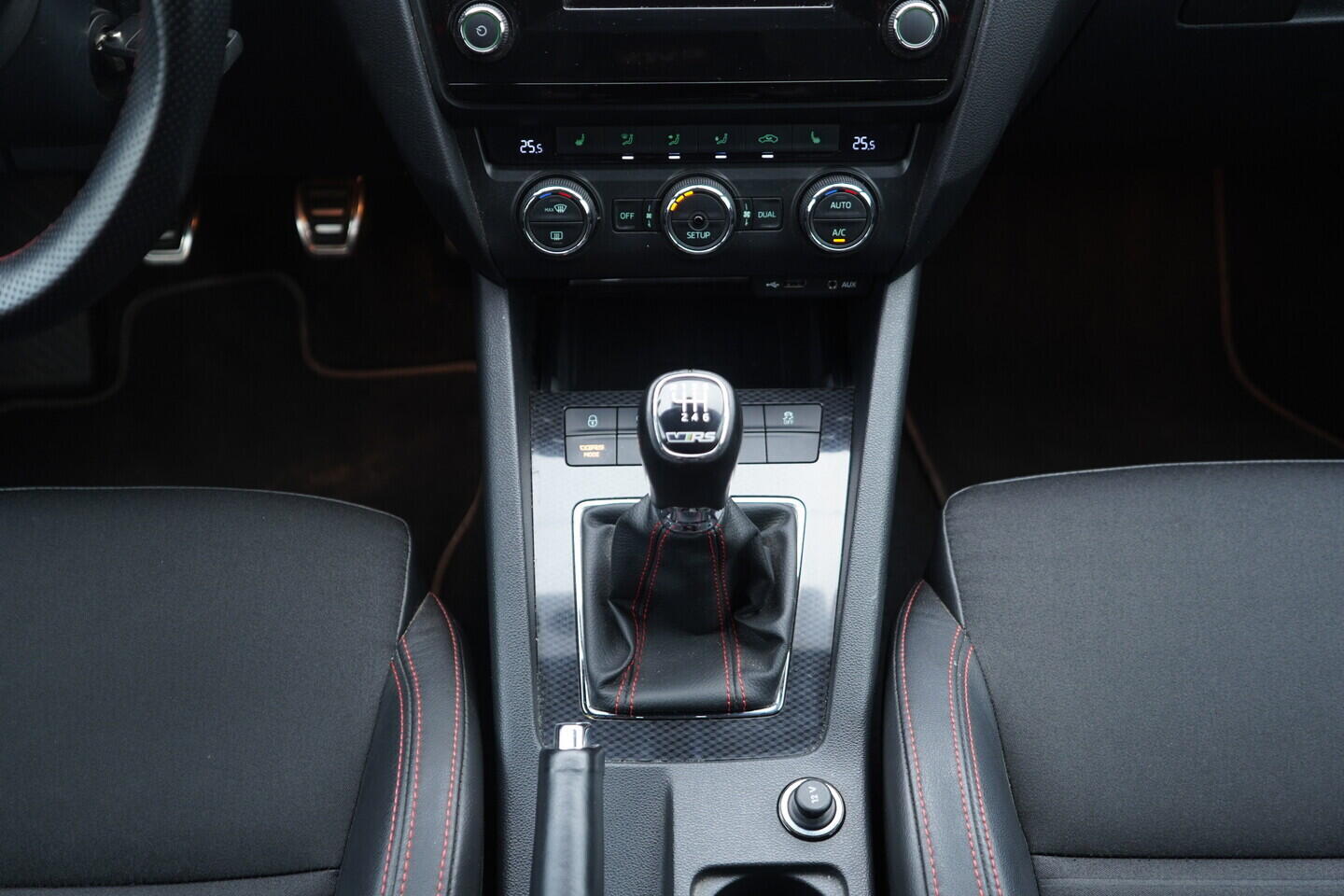 O419V08278_34.webp_OCTAVIA RS 2.0 TDI 135 kW manuál