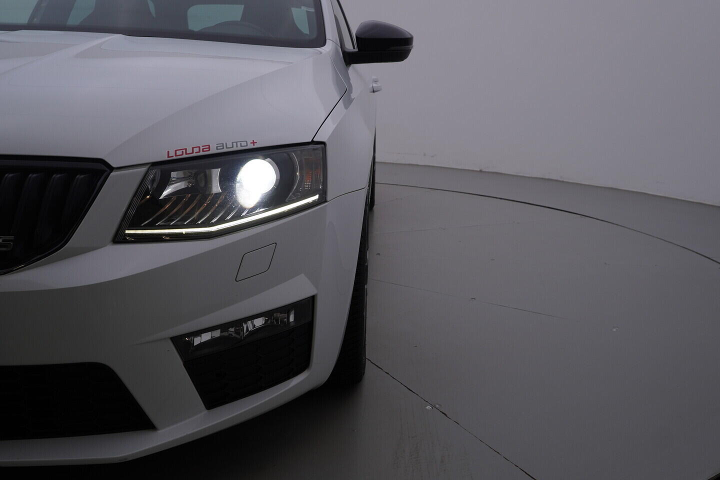 O419V08278_43.webp_OCTAVIA RS 2.0 TDI 135 kW manuál