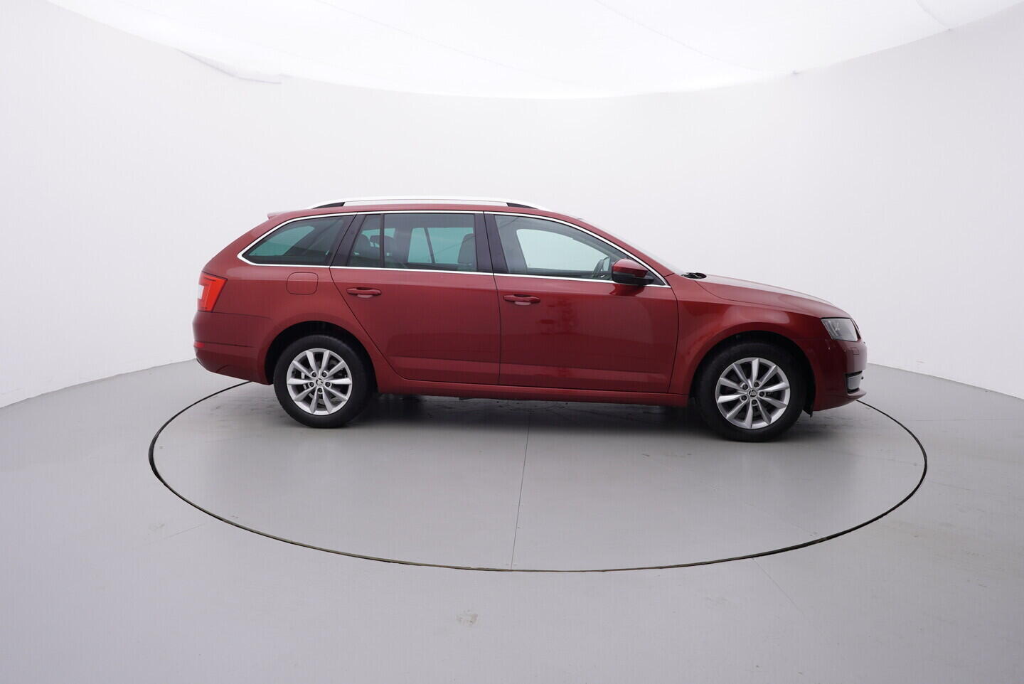 O419V08279_15.webp_OCTAVIA Style Extra 1.6 TDI 81 kW automat