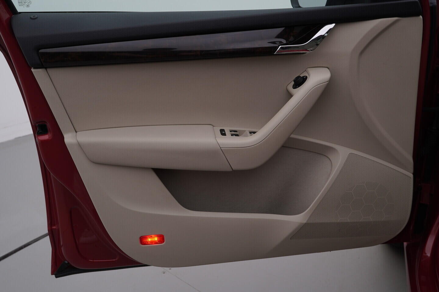 O419V08279_19.webp_OCTAVIA Style Extra 1.6 TDI 81 kW automat