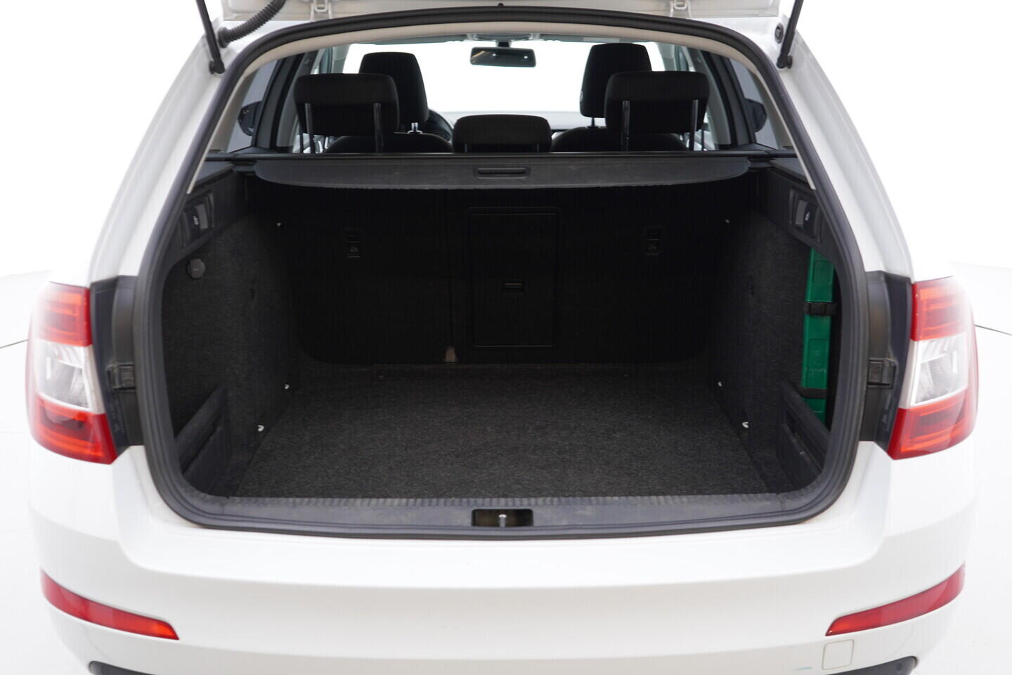 O419V08280_36.webp_OCTAVIA Style 2.0 TDI 110 kW manuál, DPH