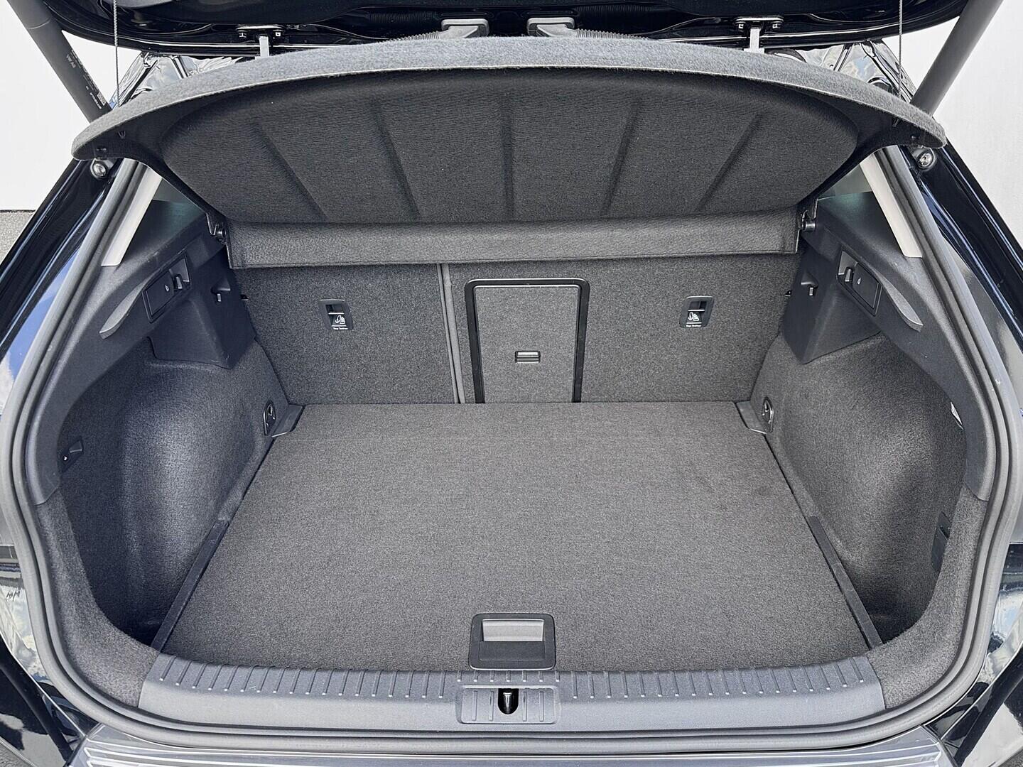 O419V08292_32.webp_FORMENTOR  2.0 TSI 140 kW automat, DPH