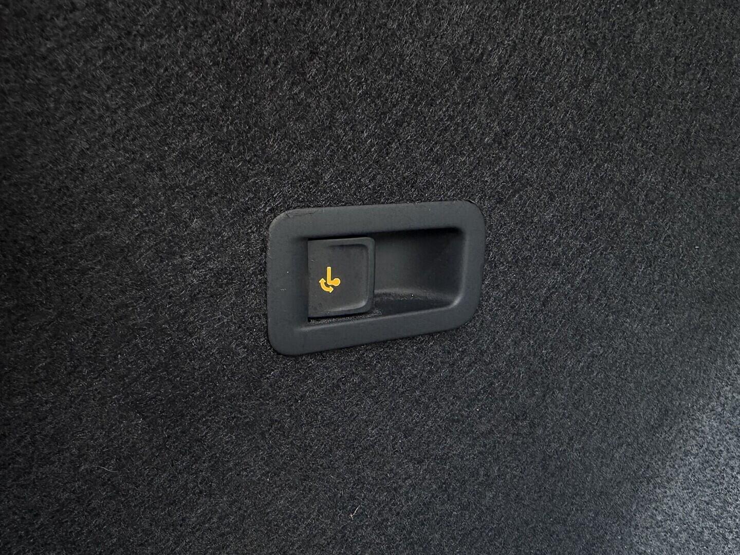 O419V08292_33.webp_FORMENTOR  2.0 TSI 140 kW automat, DPH