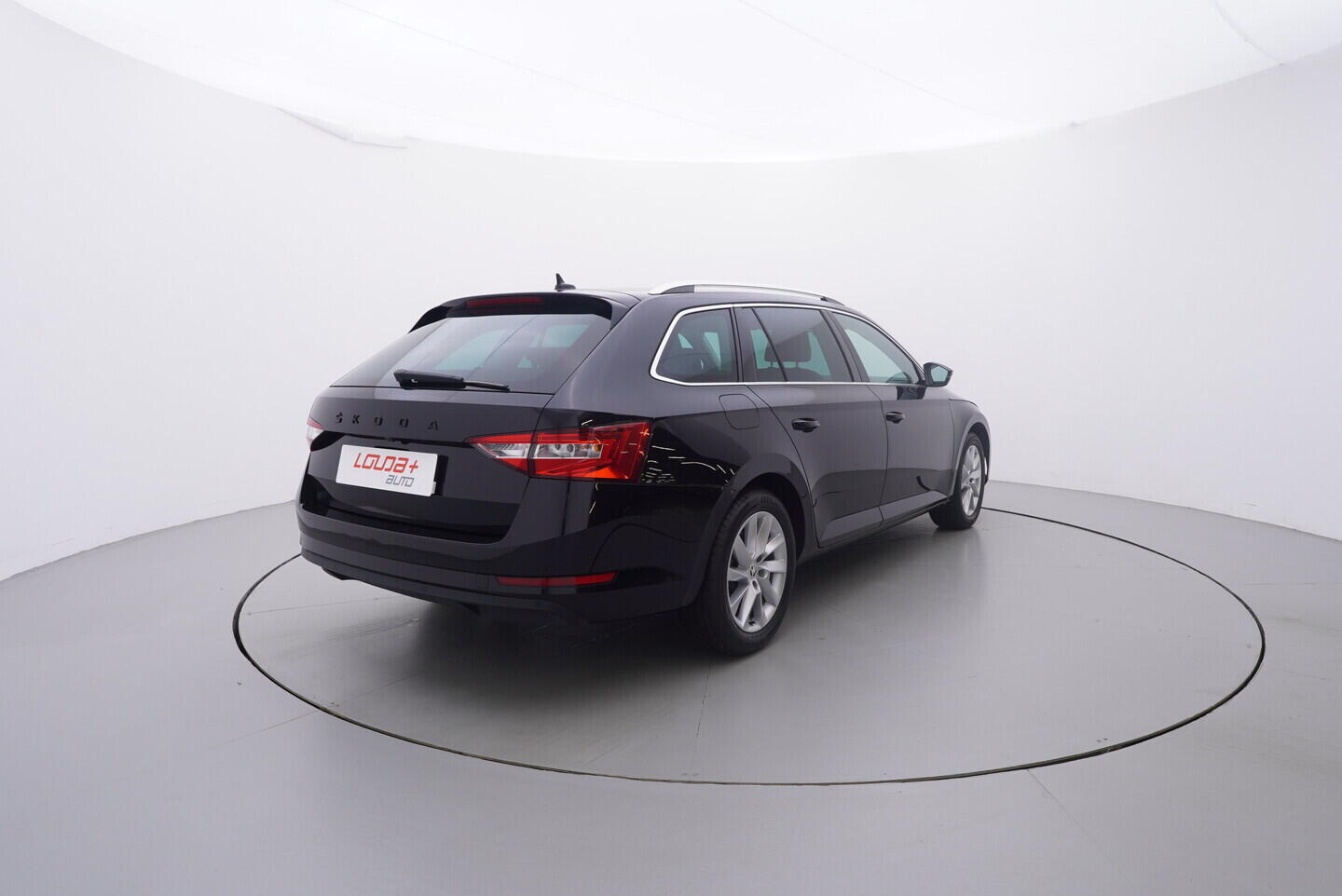 O419V08296_14.webp_SUPERB Style 1.5 TSI 110 kW automat