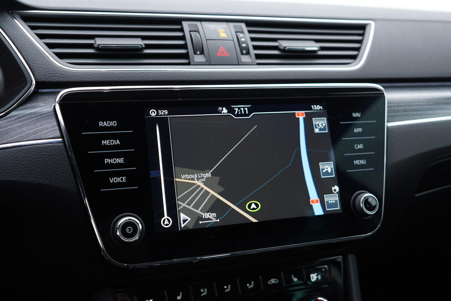 O419V08296_32.webp_SUPERB Style 1.5 TSI 110 kW automat