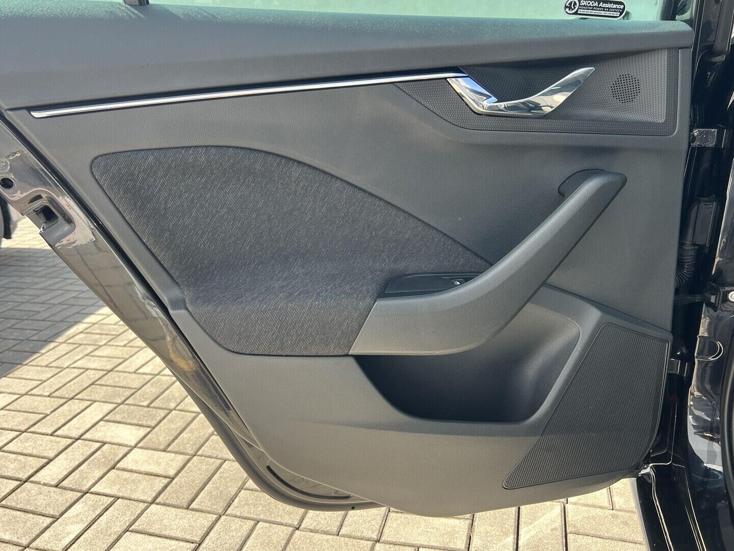 O419V08298_34.webp_SCALA Style Plus 1.6 TDI 85 kW manuál