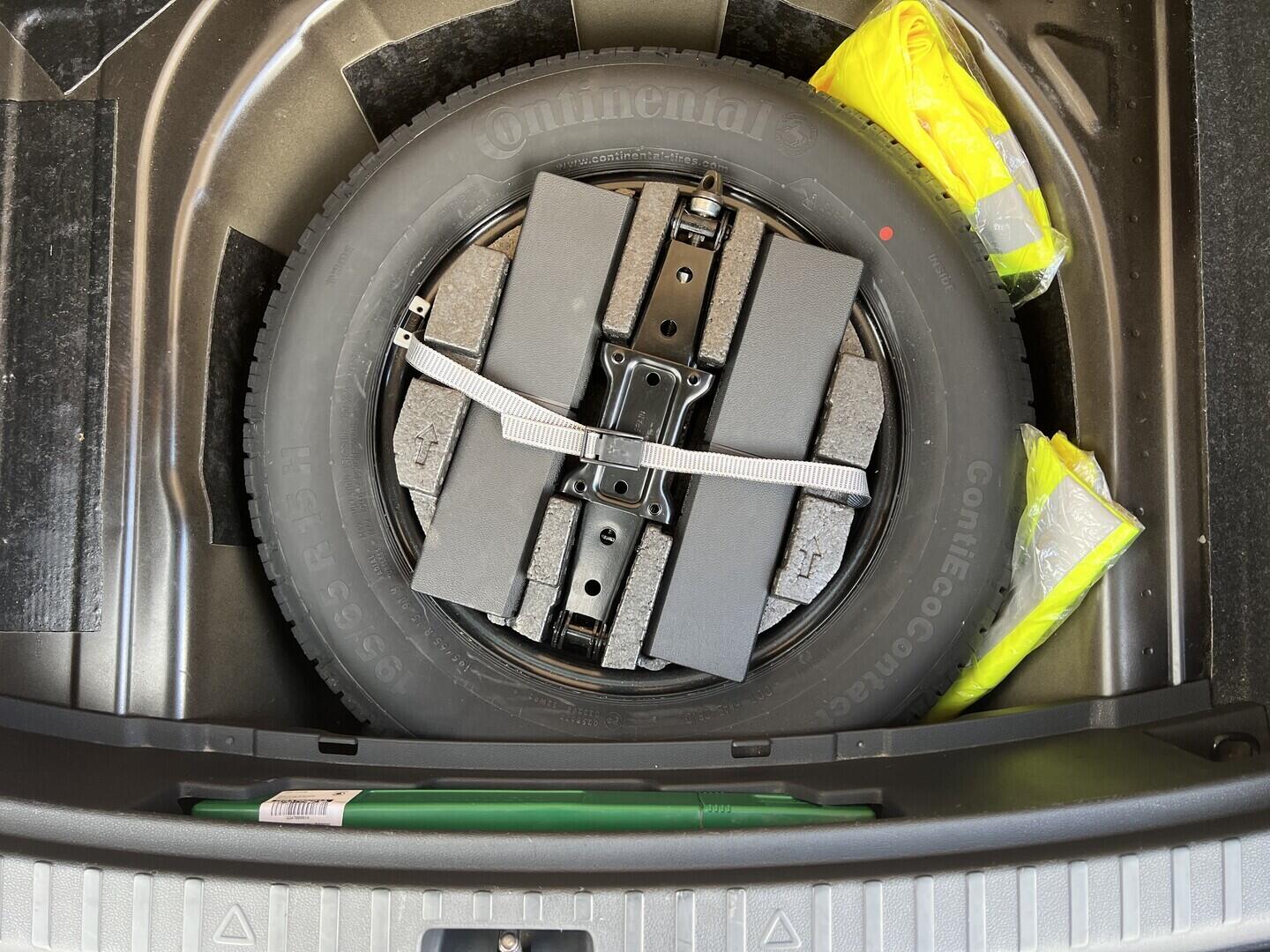 O419V08298_37.webp_SCALA Style Plus 1.6 TDI 85 kW manuál