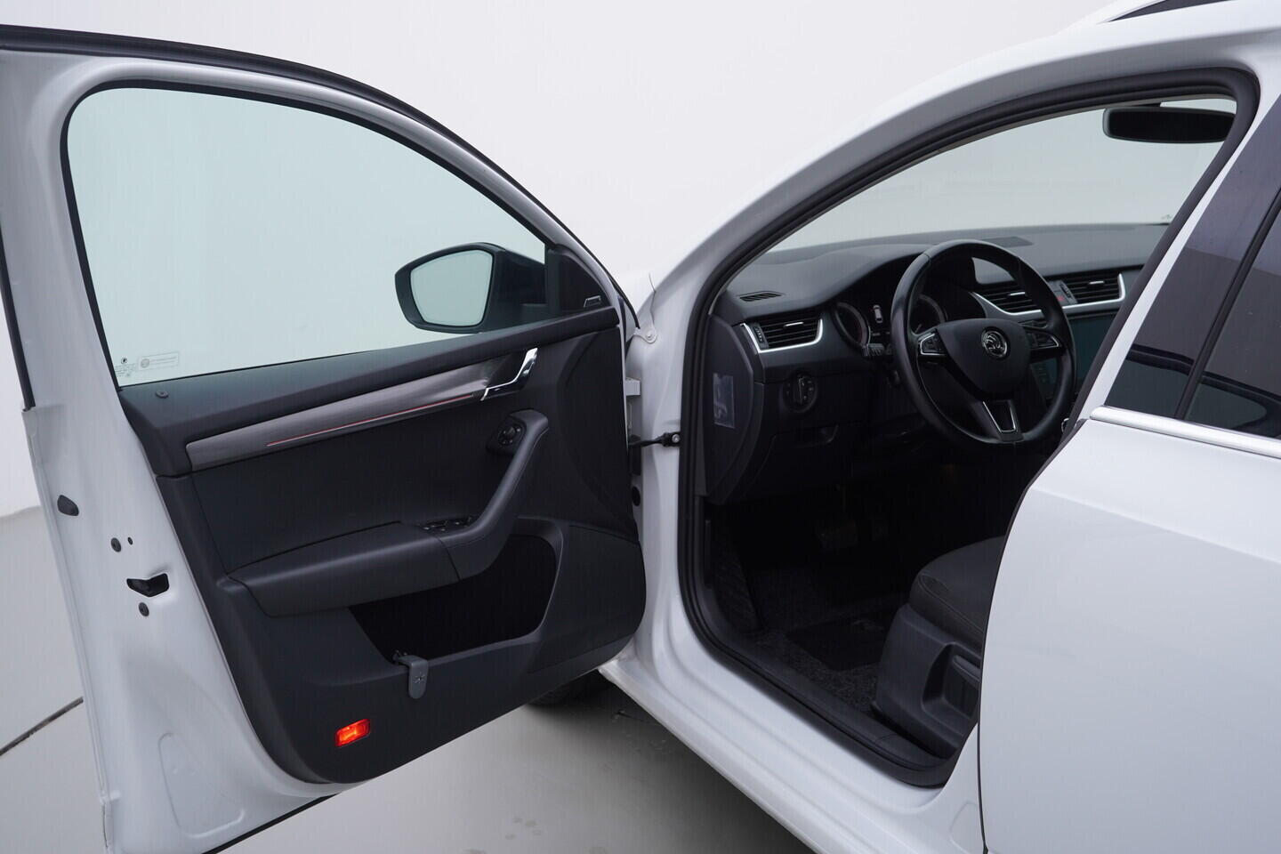 O419V08301_18.webp_OCTAVIA Style 1.5 TSI 110 kW automat