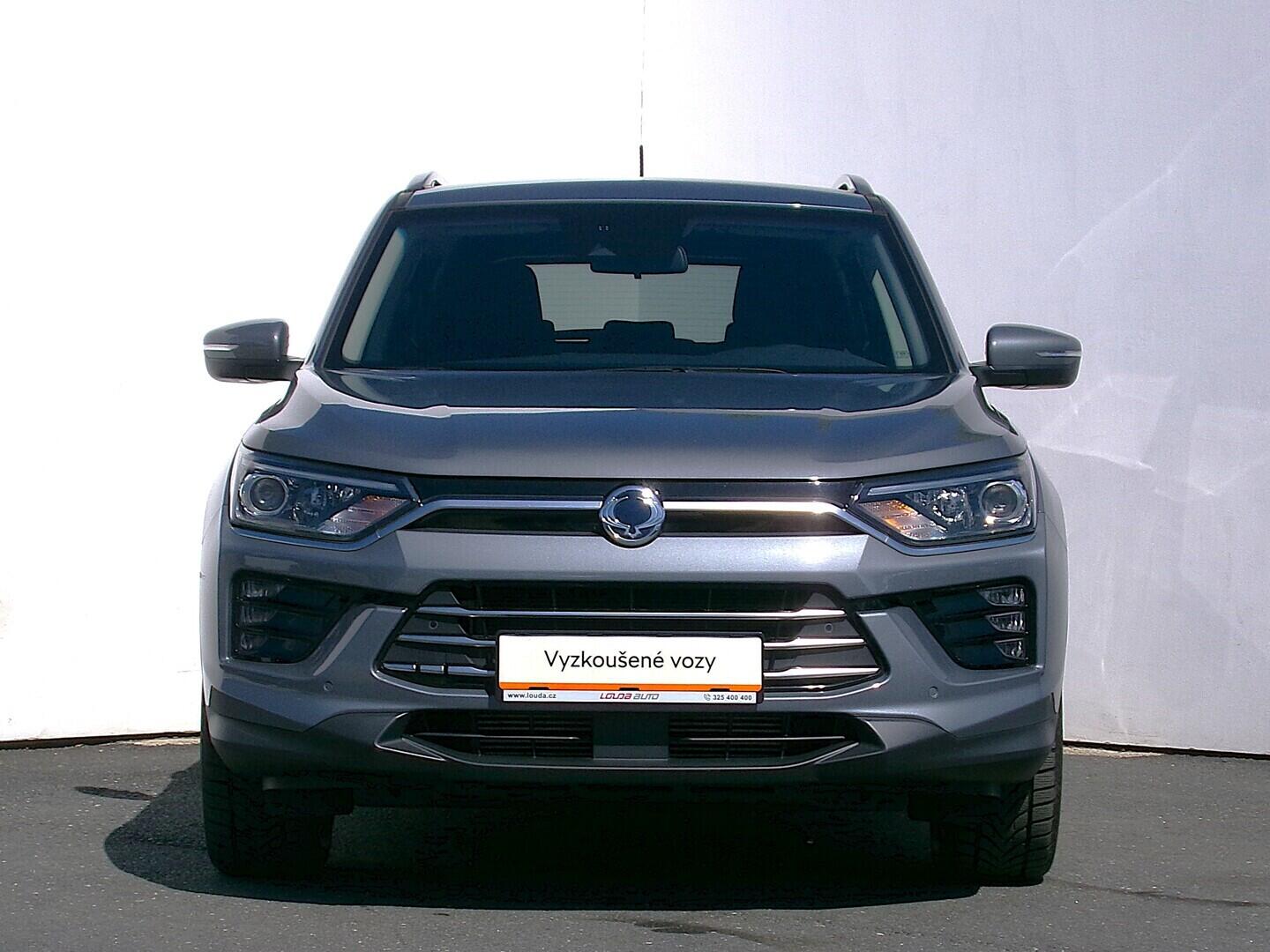 O419V08302_13.webp_KORANDO  1.5 TGDi 120 kW automat
