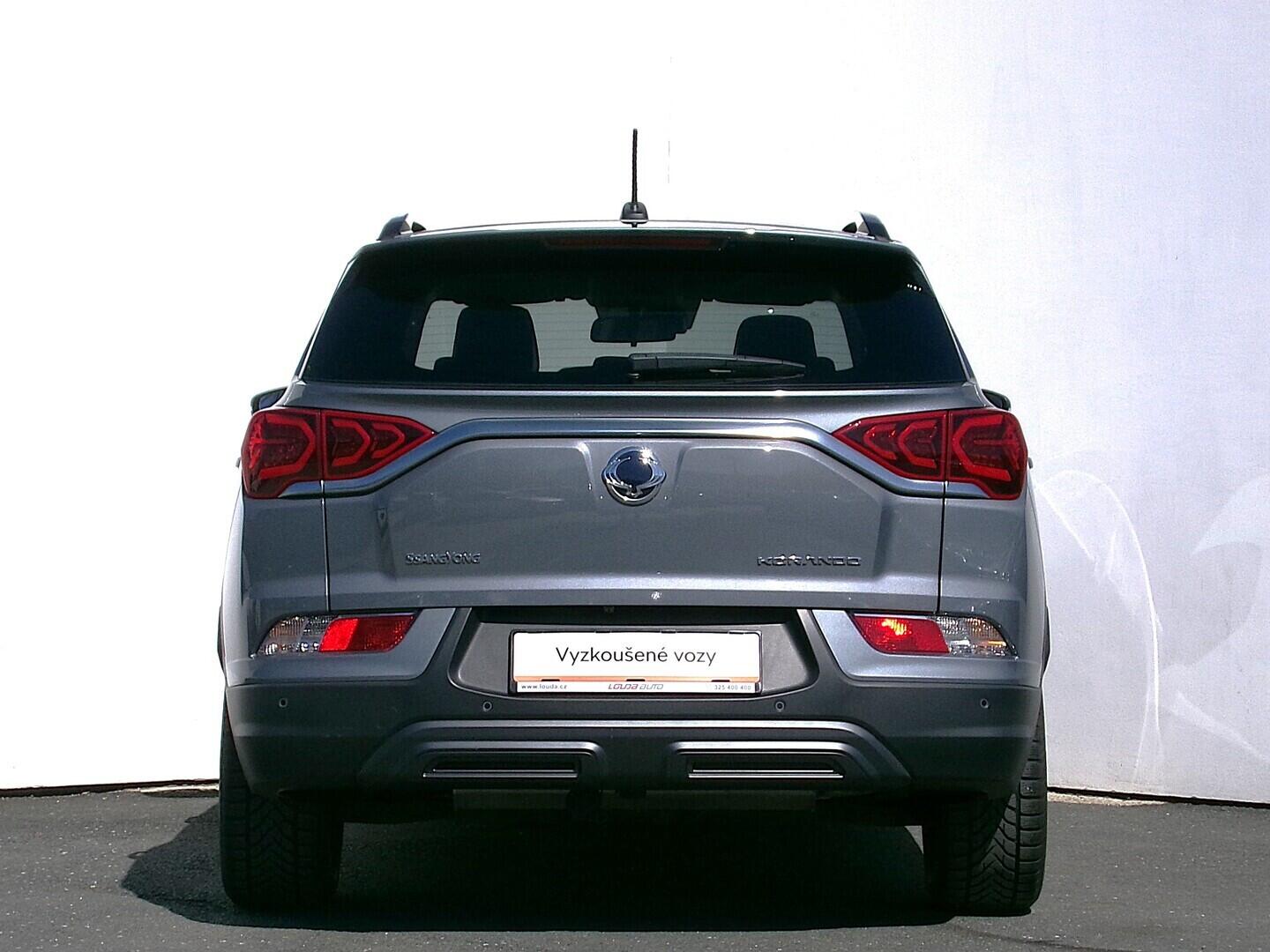 O419V08302_17.webp_KORANDO  1.5 TGDi 120 kW automat