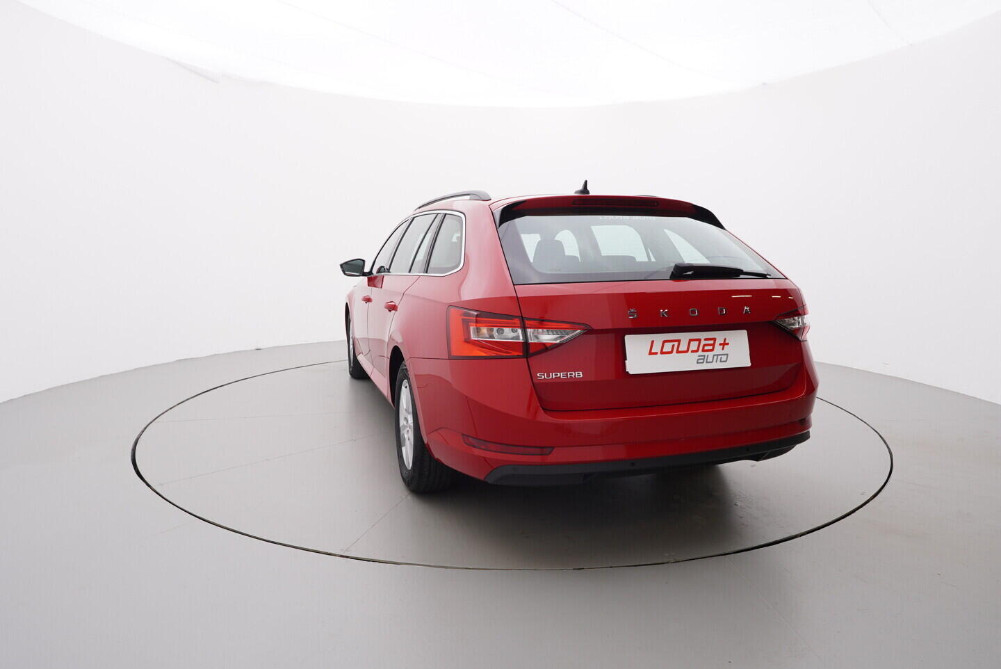O419V08308_13.webp_SUPERB Ambition Plus 1.5 TSI 110 kW automat, DPH