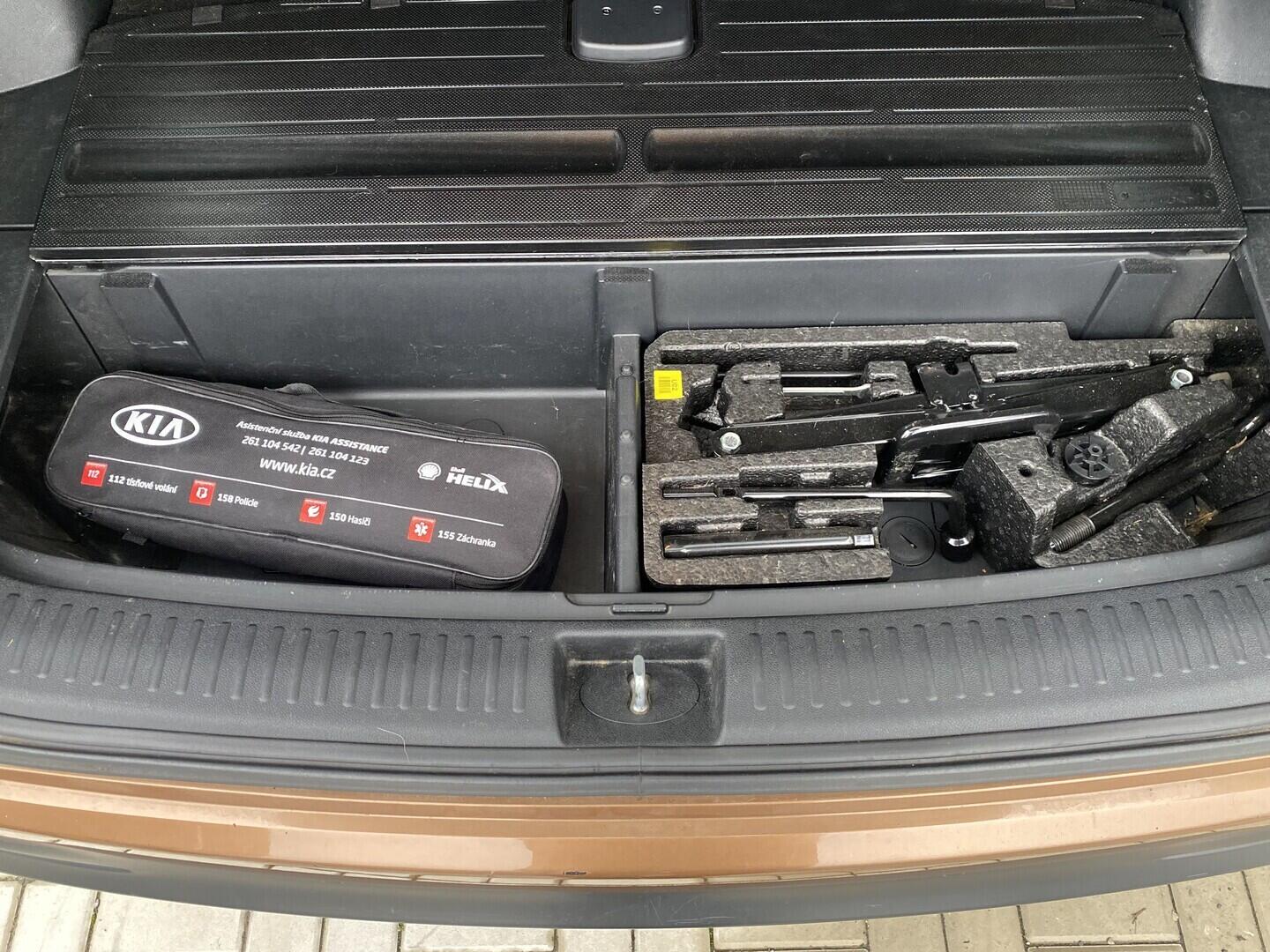 O419V08309_45.webp_SORENTO  2.2 CR 147 kW automat, DPH