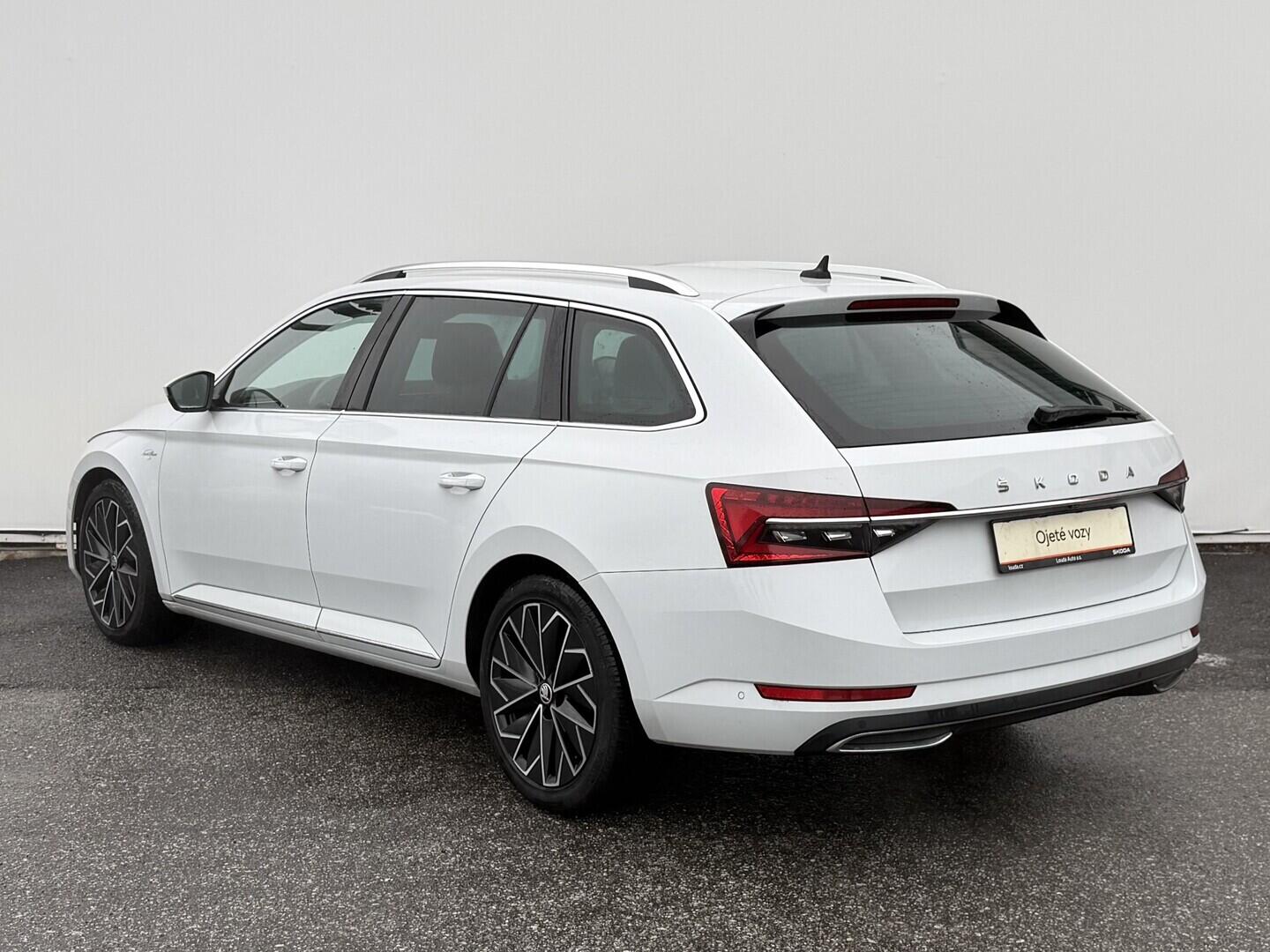 O419V08310_15.webp_SUPERB L&K 2.0 TDI 110 kW automat, DPH
