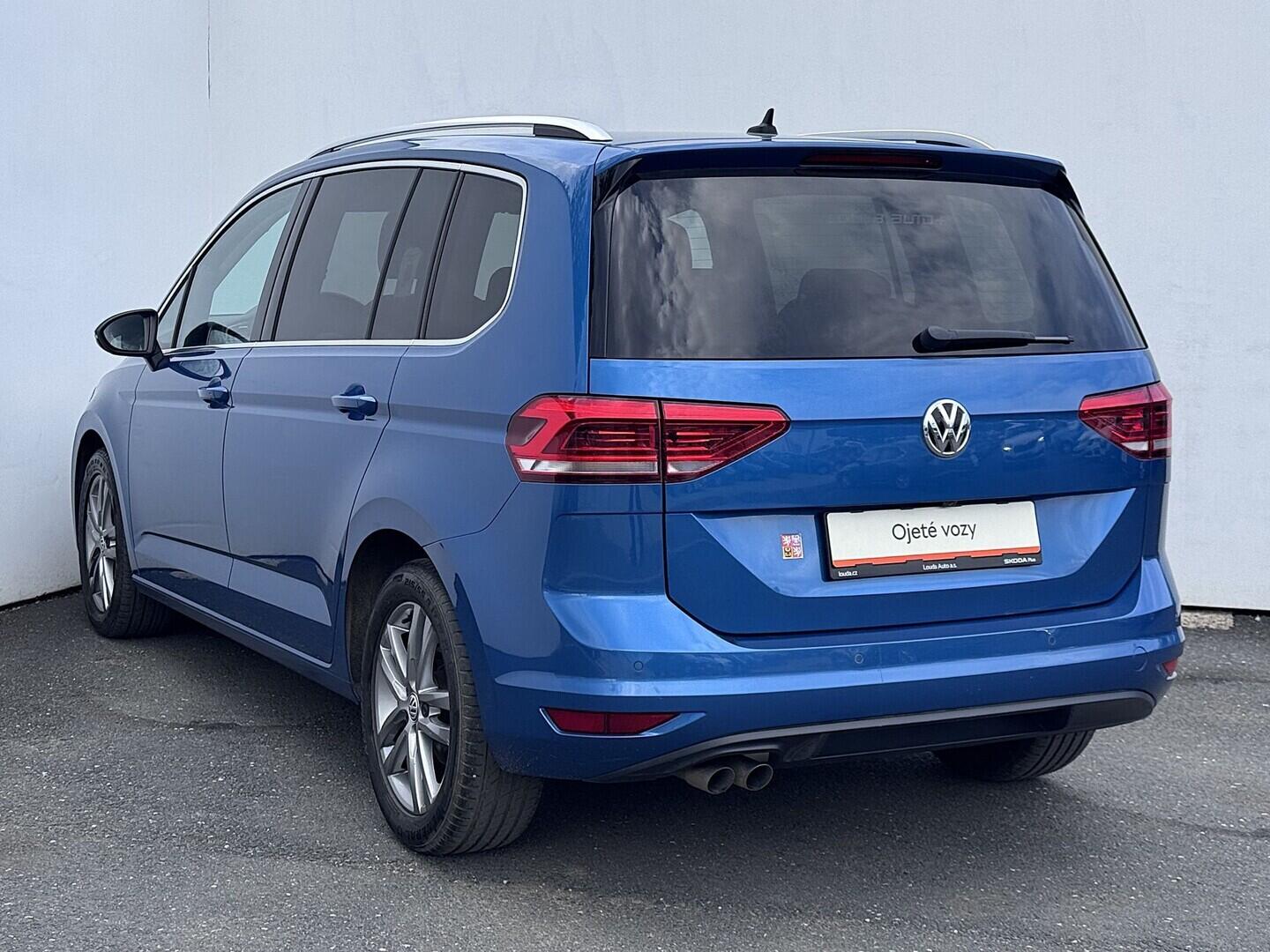 O419V08311_15.webp_TOURAN Comfortline 2.0 TDI 110 kW automat