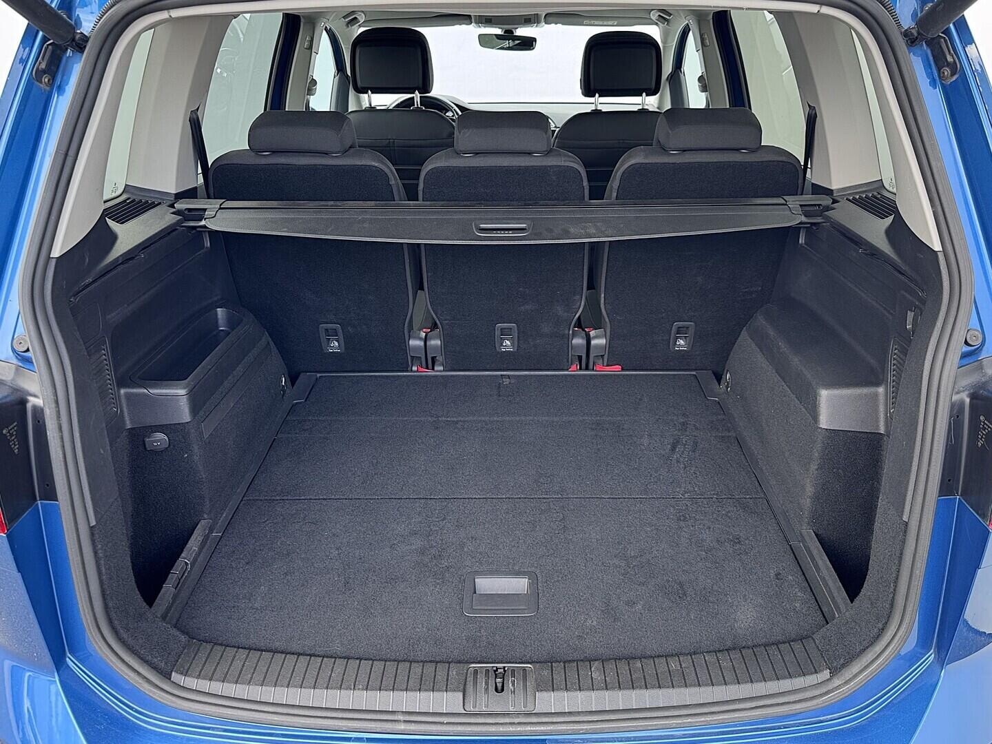 O419V08311_31.webp_TOURAN Comfortline 2.0 TDI 110 kW automat