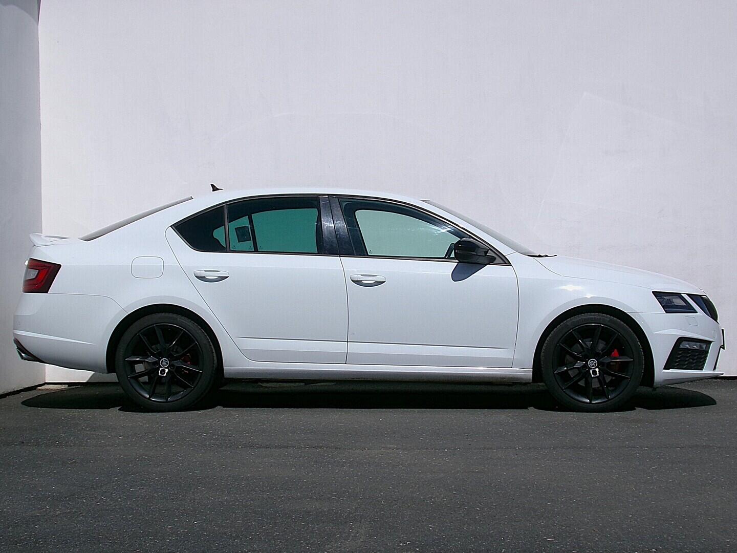 O419V08317_16.webp_OCTAVIA RS Challenge 2.0 TDI 135 kW automat