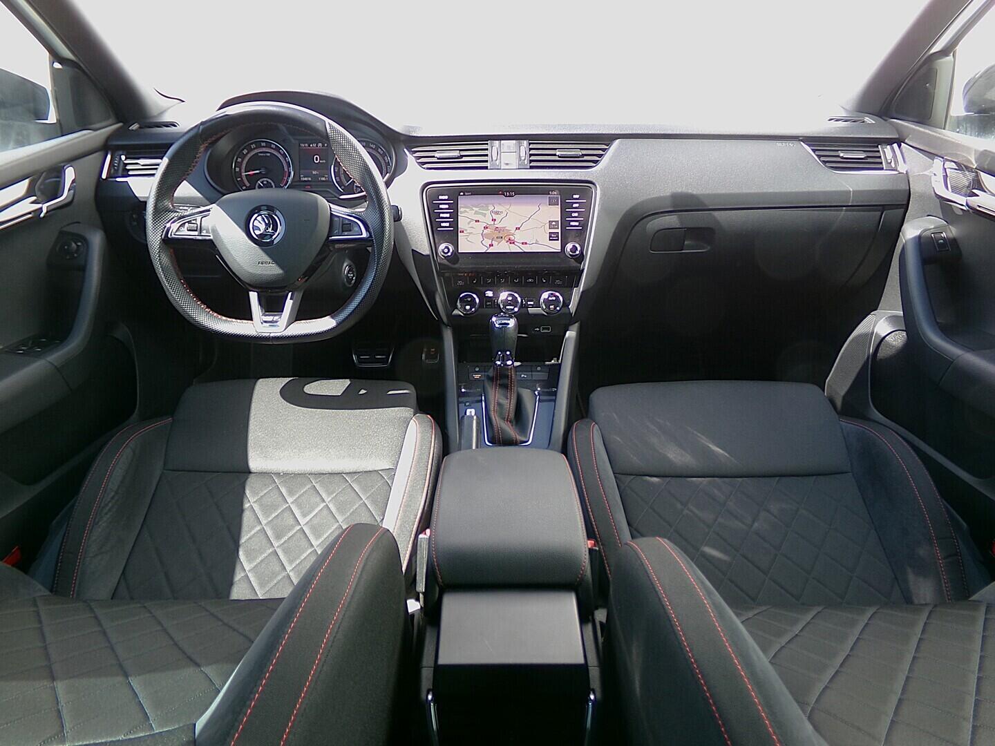 O419V08317_18.webp_OCTAVIA RS Challenge 2.0 TDI 135 kW automat
