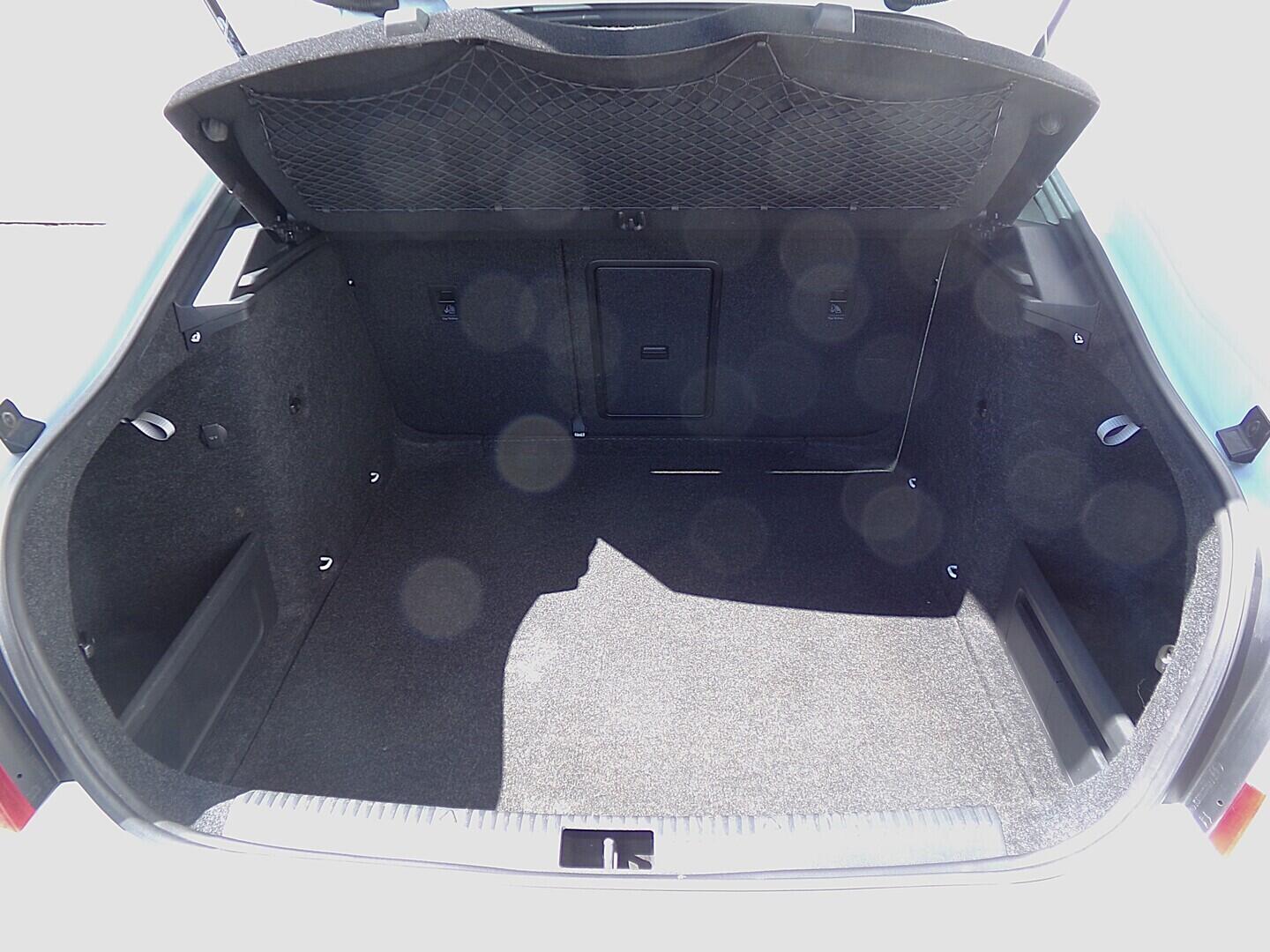 O419V08317_32.webp_OCTAVIA RS Challenge 2.0 TDI 135 kW automat