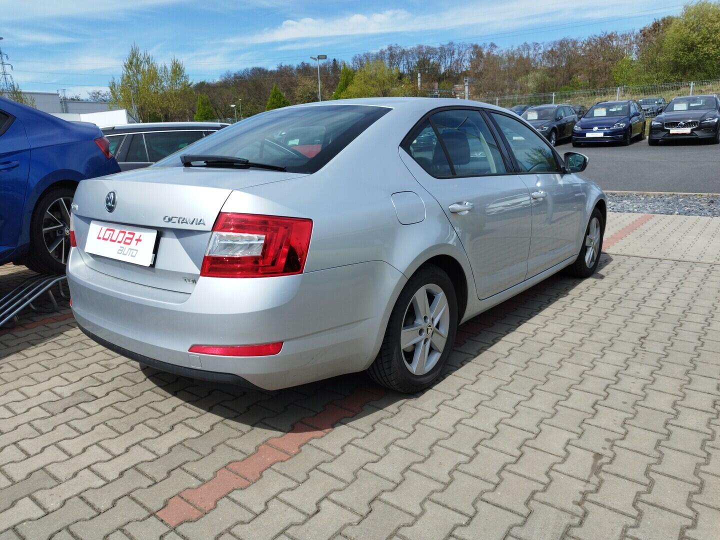 O419V08321_11.webp_OCTAVIA Active 1.6 TDI 77 kW manuál