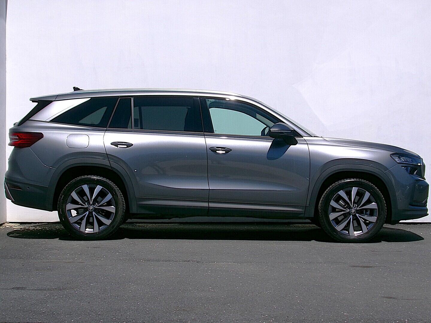 O419V08327_16.webp_KODIAQ Exclusive Selection 2.0 TDI 142 kW automat, DPH