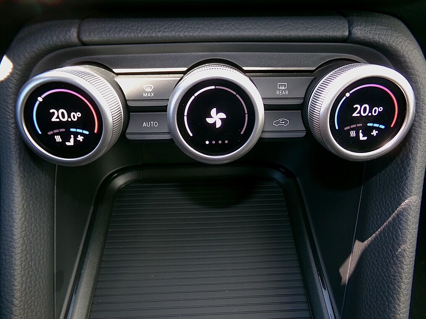 O419V08327_34.webp_KODIAQ Exclusive Selection 2.0 TDI 142 kW automat, DPH